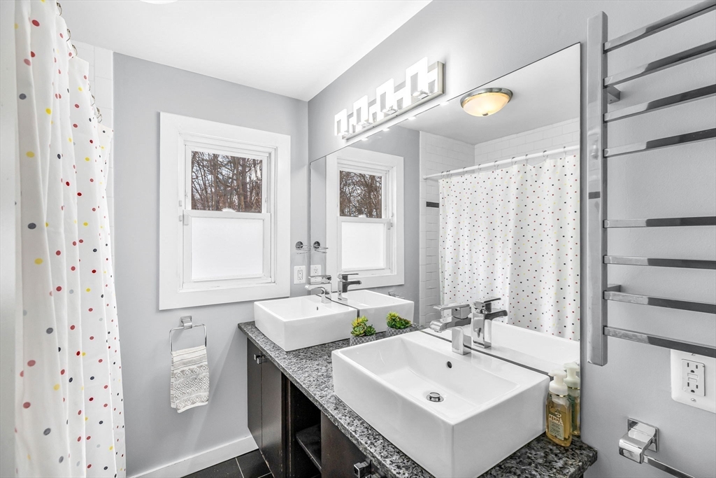 51 Candice Circle Springfield, MA 01107 - Photo 18 of 41