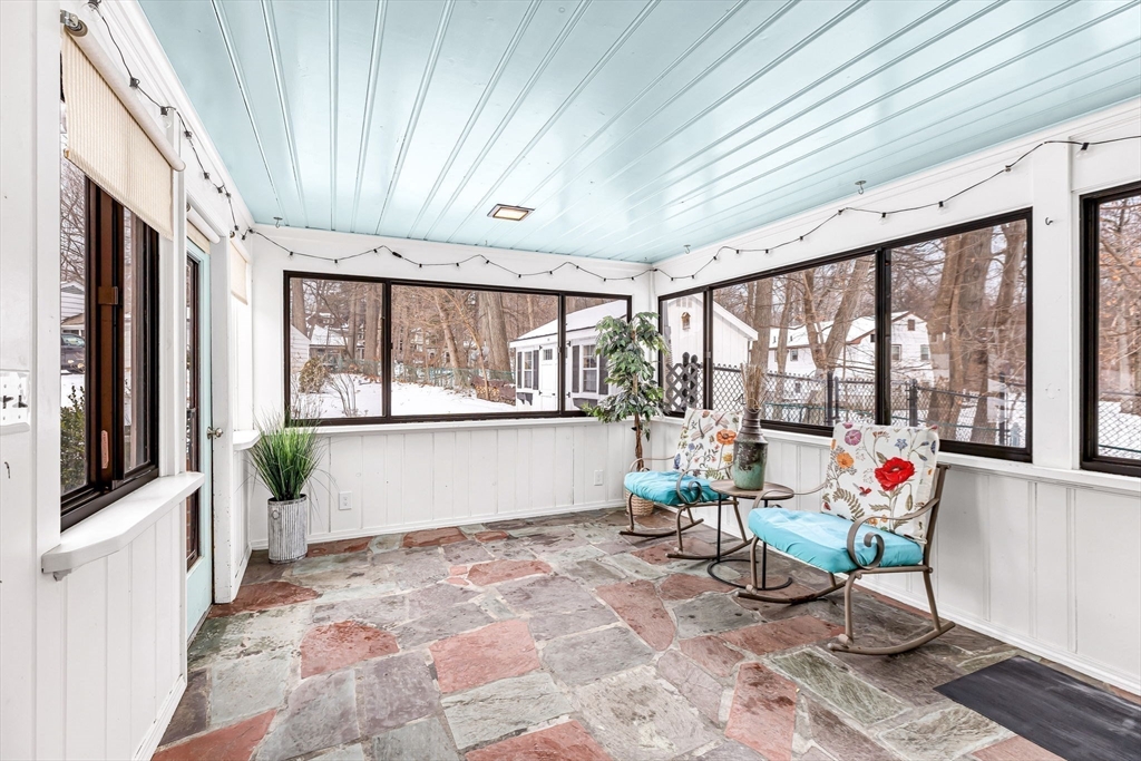 51 Candice Circle Springfield, MA 01107 - Photo 26 of 41