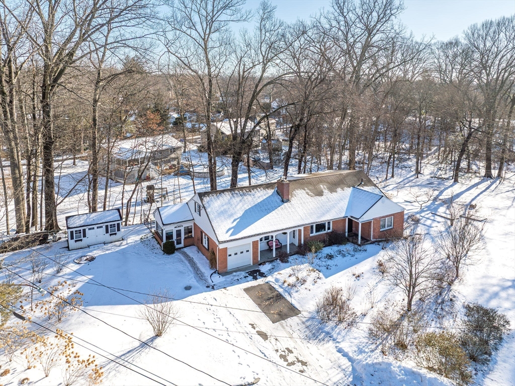 51 Candice Circle Springfield, MA 01107 - Photo 3 of 41