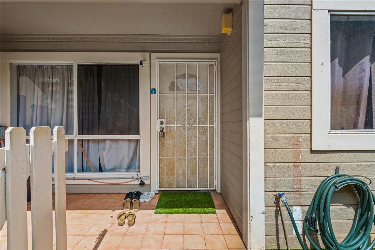 480 Kenolio Road, Unit 1103 Kihei, HI 96753 - Photo 2 of 32 a view of entrance