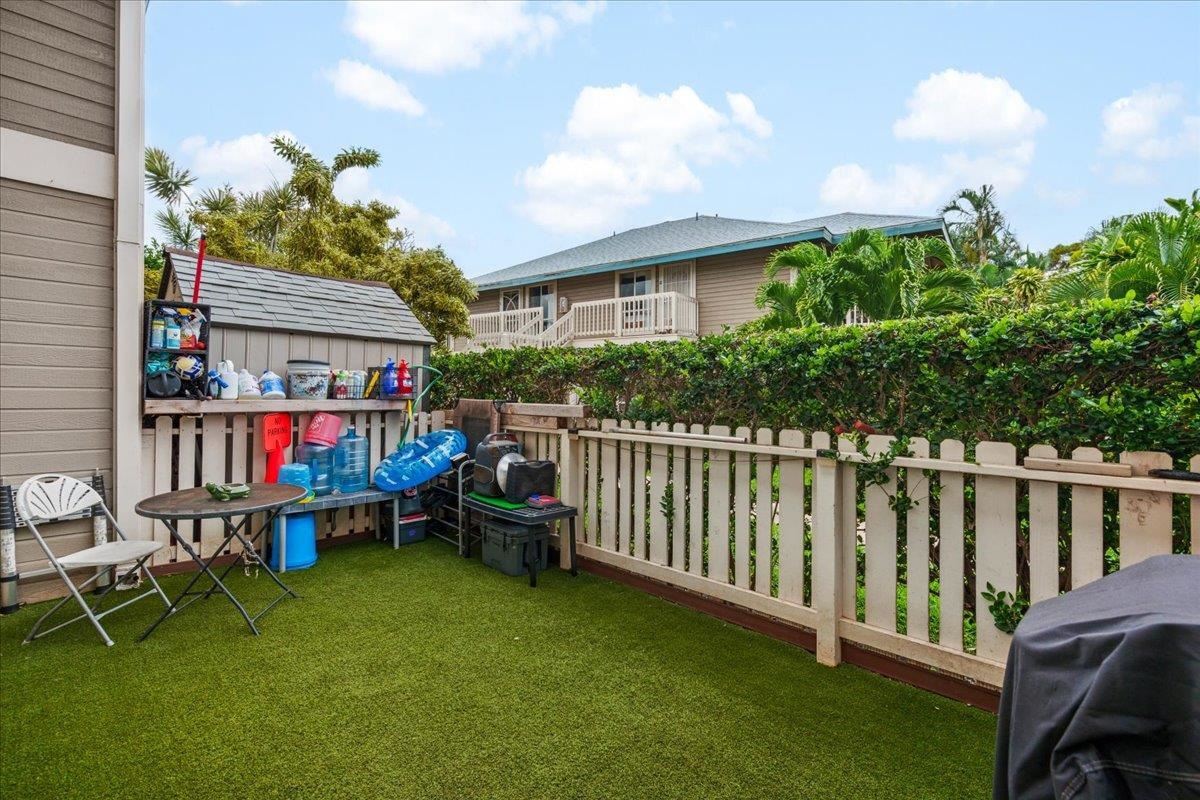 480 Kenolio Road, Unit 1103 Kihei, HI 96753 - Photo 27 of 32 a outdoor view with a seating space
