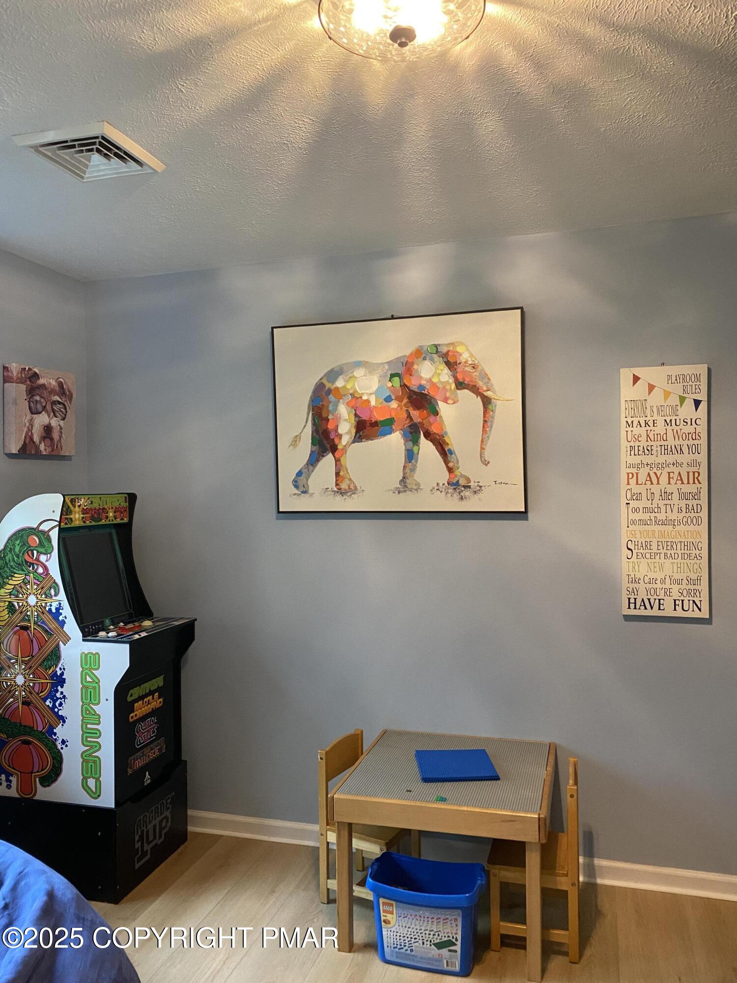 3222 Beech Ridge Drive Pocono Summit, PA 18346 - Photo 11 of 31 IMG_6475