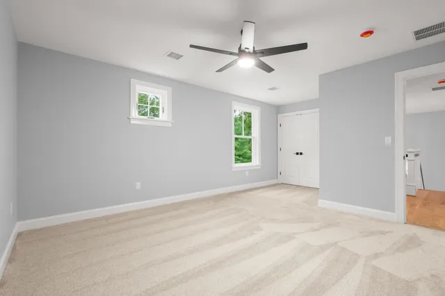 $1,099,777 | 139 North Road, East Kingston, NH 03827