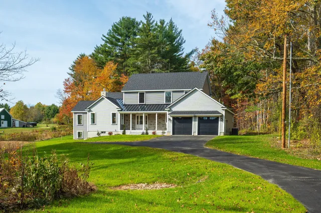 $1,099,777 | 139 North Road, East Kingston, NH 03827