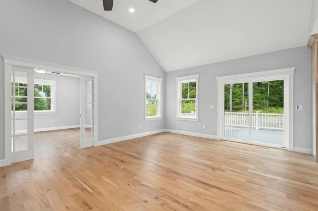 $1,099,777 | 139 North Road, East Kingston, NH 03827