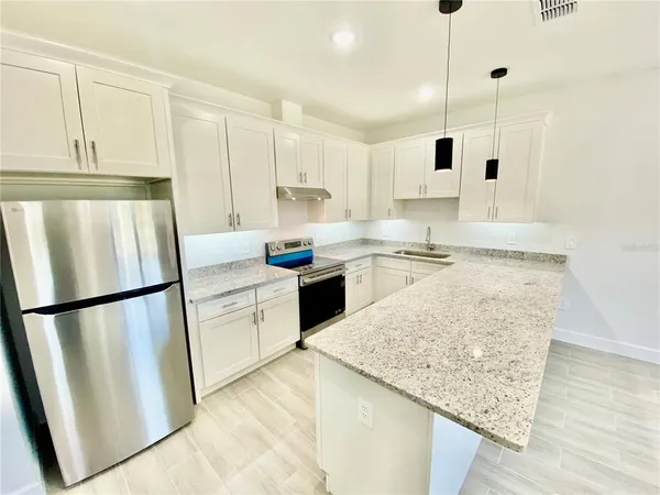 $2,400 | 10000 Massey Street, Orlando, FL 32825