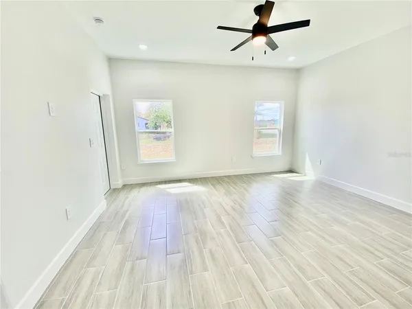 $2,400 | 10000 Massey Street, Orlando, FL 32825