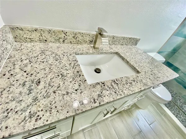 $2,400 | 10000 Massey Street, Orlando, FL 32825