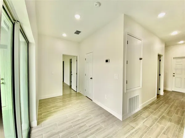 $2,400 | 10000 Massey Street, Orlando, FL 32825