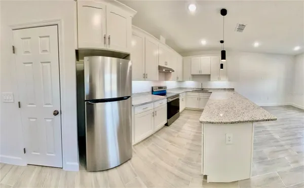 $2,400 | 10000 Massey Street, Orlando, FL 32825