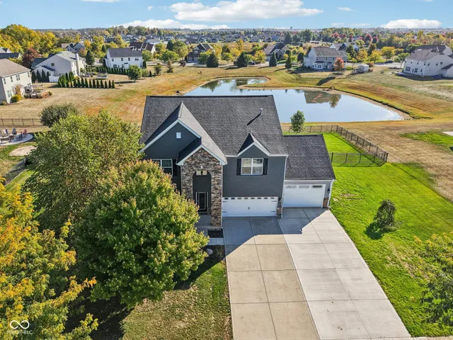 $645,000 | 15726 Henady Crossing, Noblesville, IN 46060