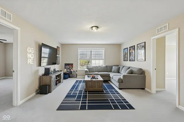 $645,000 | 15726 Henady Crossing, Noblesville, IN 46060