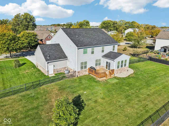 $645,000 | 15726 Henady Crossing, Noblesville, IN 46060