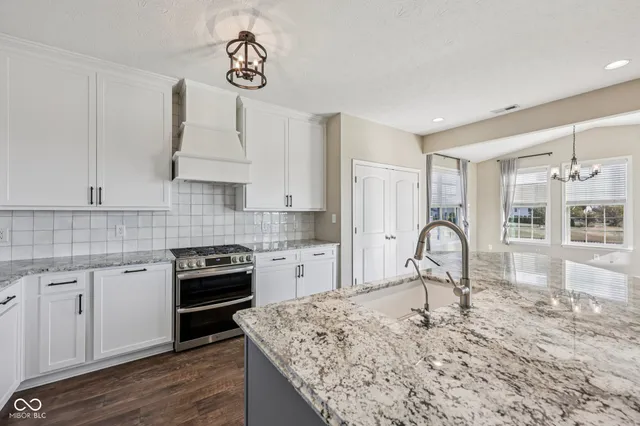 $645,000 | 15726 Henady Crossing, Noblesville, IN 46060