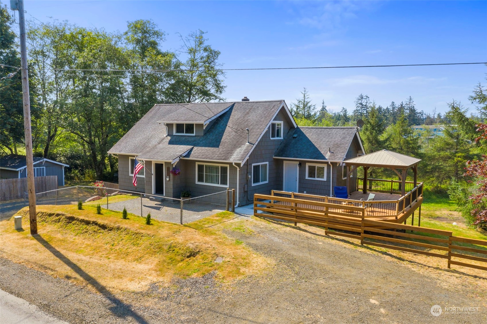 3921 Aberdeen Lake Road Aberdeen, WA 98520 - Photo 1 of 40 Gallery Image 1