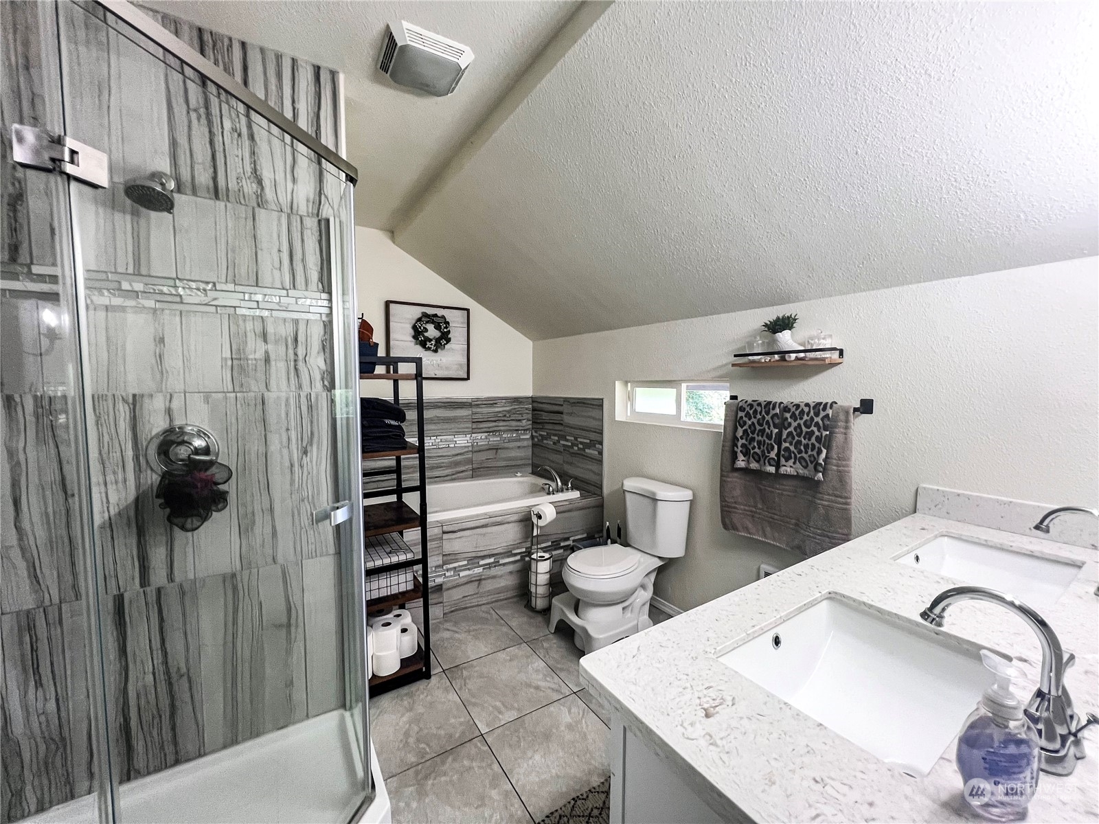 3921 Aberdeen Lake Road Aberdeen, WA 98520 - Photo 16 of 40 Gallery Image 16