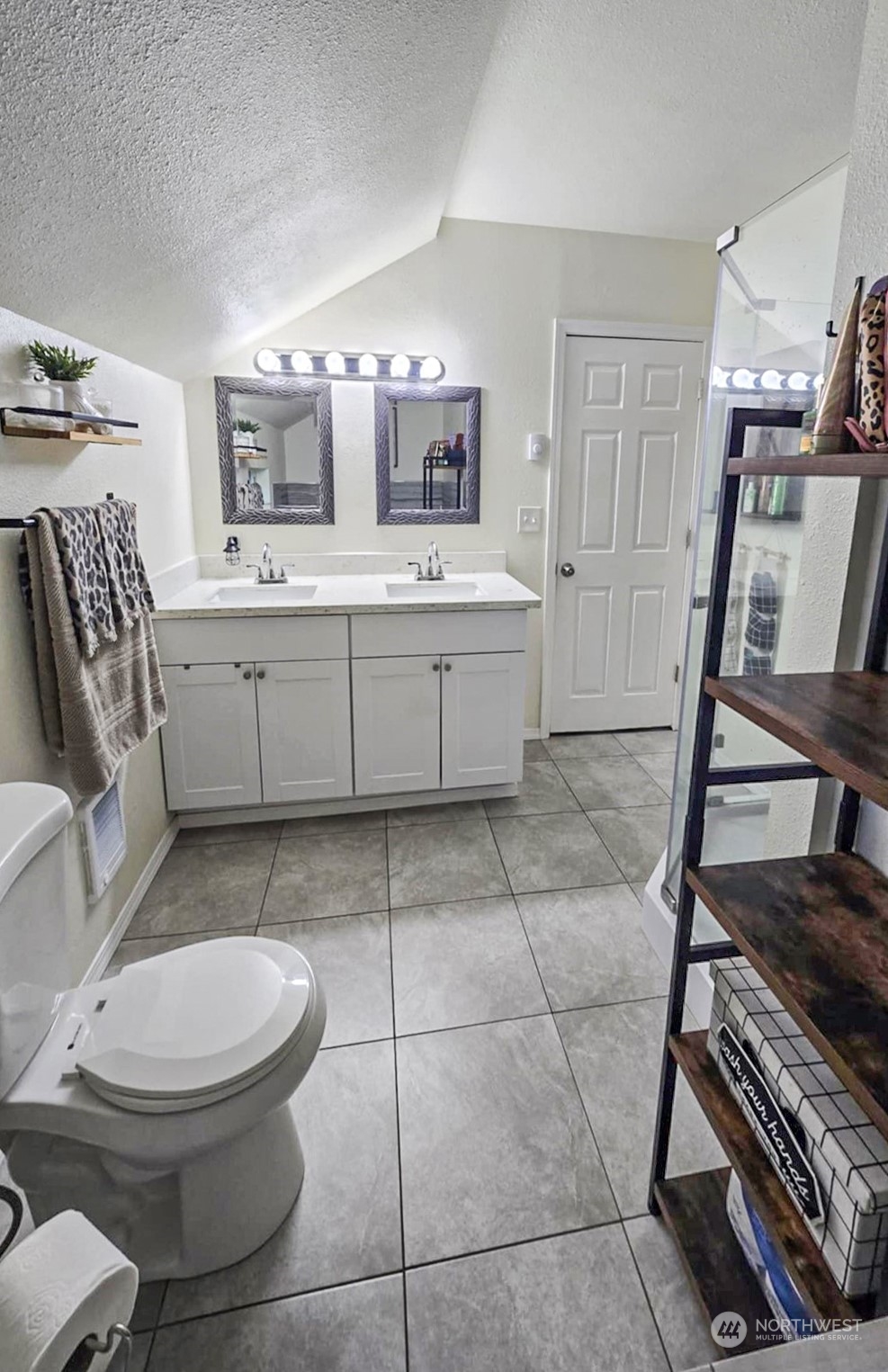 3921 Aberdeen Lake Road Aberdeen, WA 98520 - Photo 17 of 40 Gallery Image 17
