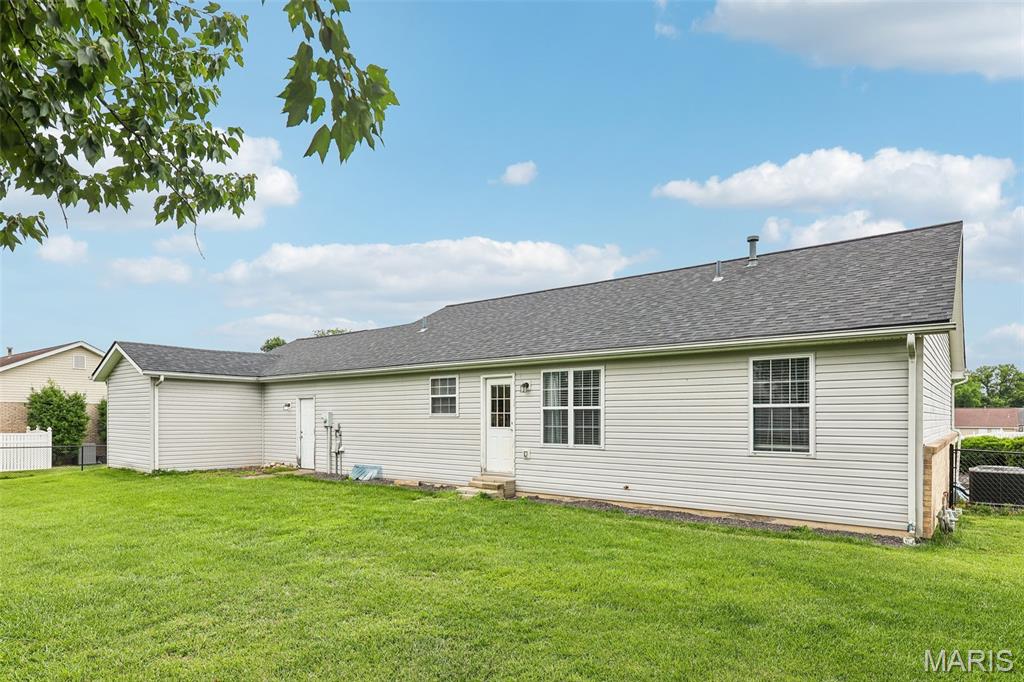 409 Hartman Lane Waterloo, IL 62298 - Photo 27 of 31