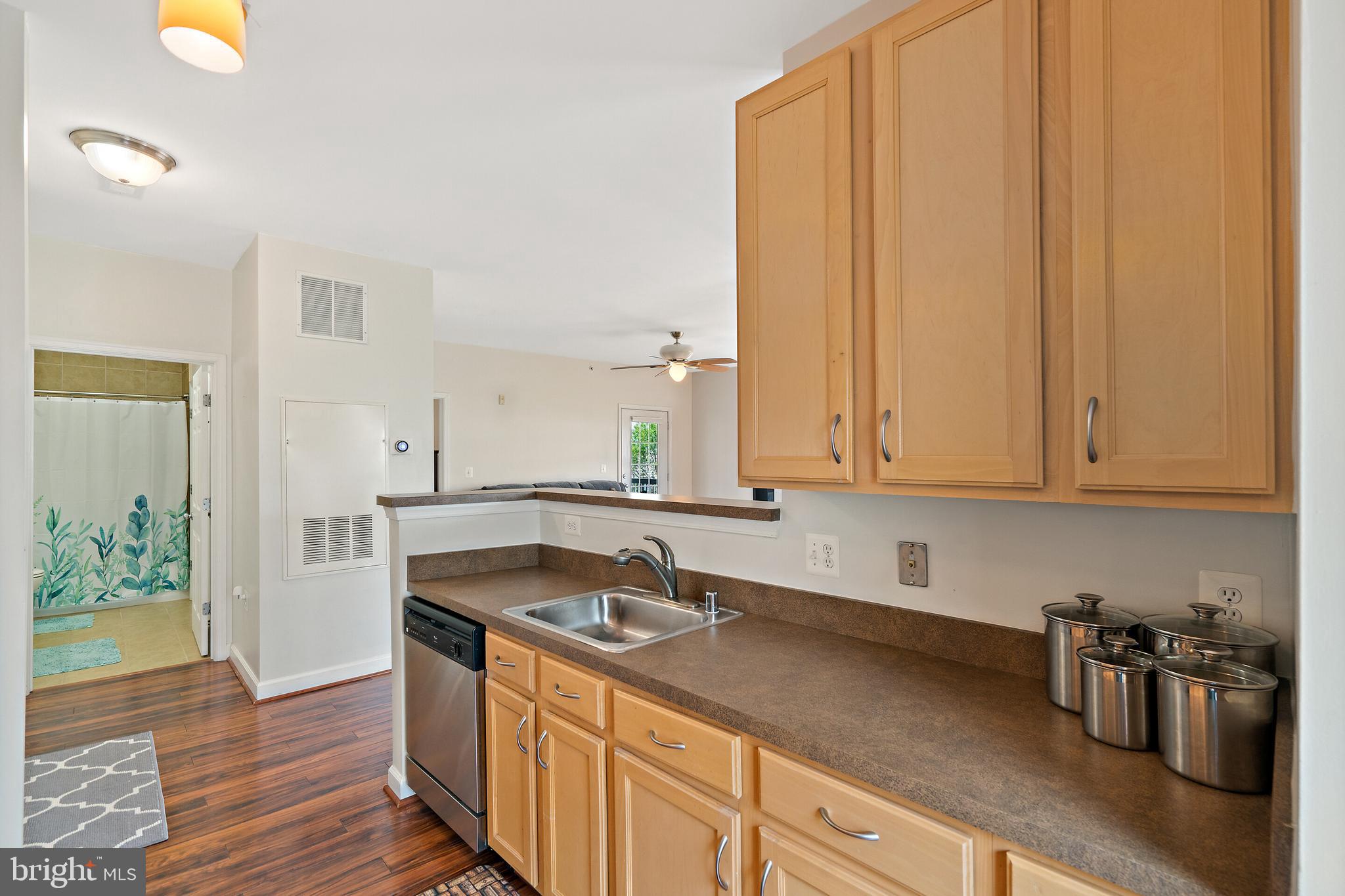 42481 Rockrose Square, Unit 304 Brambleton, VA 20148 - Photo 14 of 30