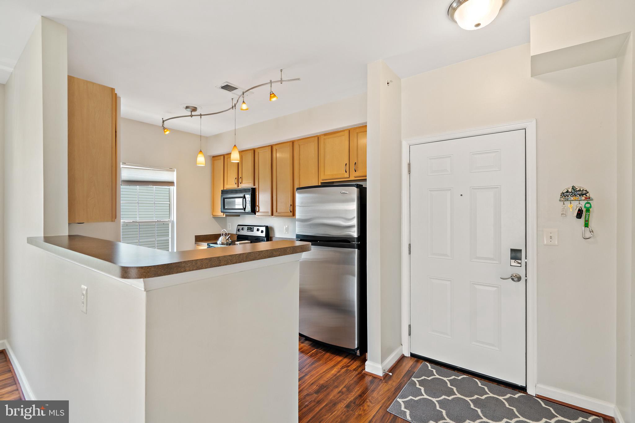 42481 Rockrose Square, Unit 304 Brambleton, VA 20148 - Photo 9 of 30