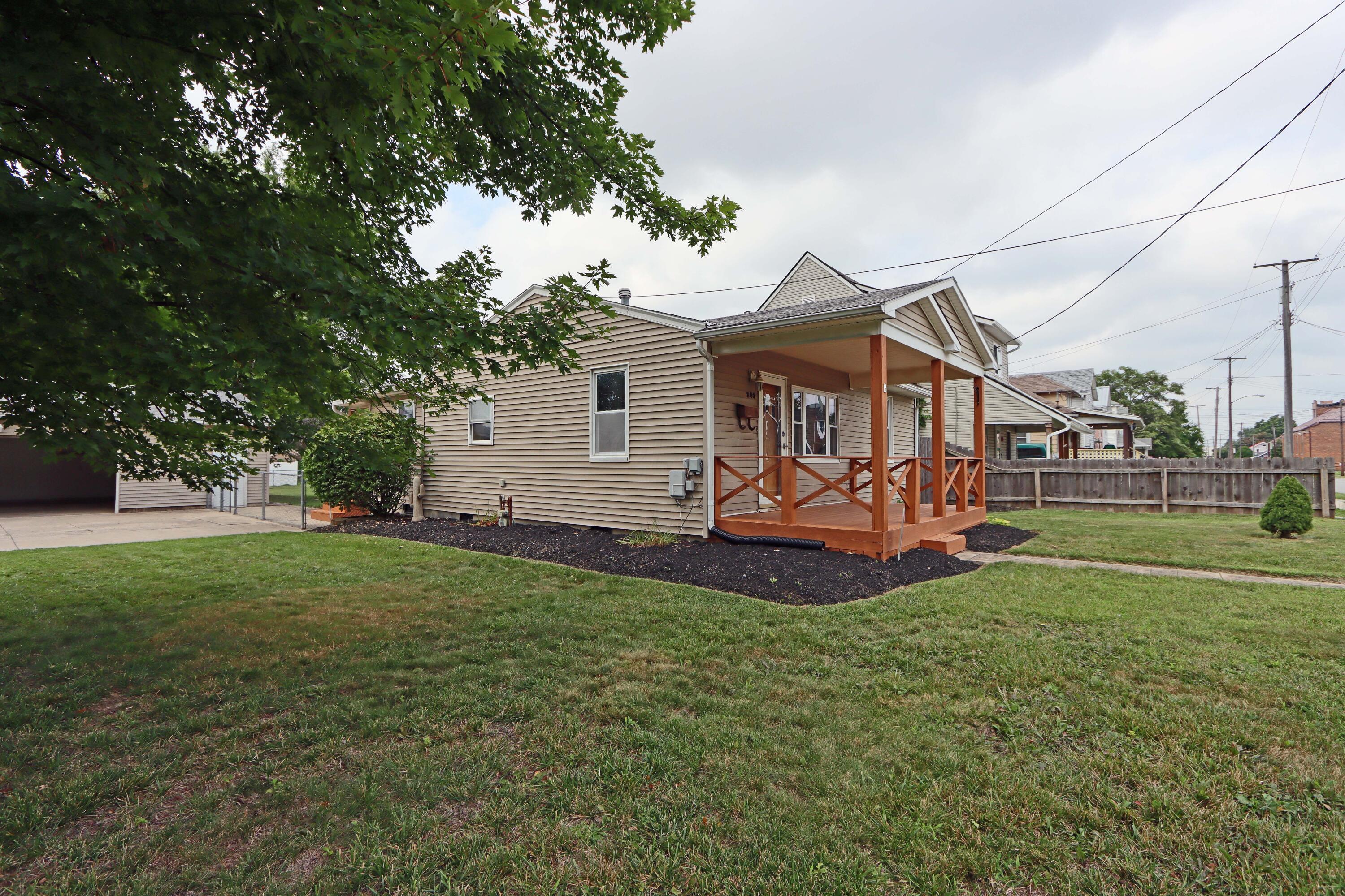 303 Waterloo Street Marion, OH 43302 - Photo 4 of 44 IMG_5158_edited-1
