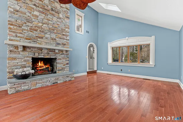 $774,900 | 90 Hunting Hill Drive, Southington, CT 06489