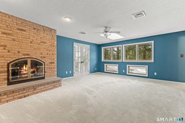 $774,900 | 90 Hunting Hill Drive, Southington, CT 06489