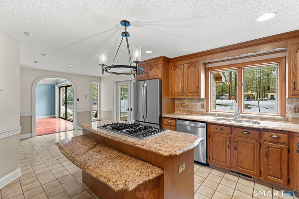 $774,900 | 90 Hunting Hill Drive, Southington, CT 06489