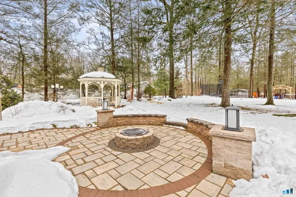 $774,900 | 90 Hunting Hill Drive, Southington, CT 06489