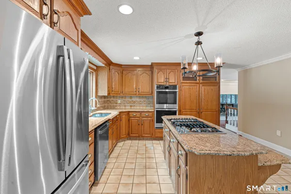 $774,900 | 90 Hunting Hill Drive, Southington, CT 06489