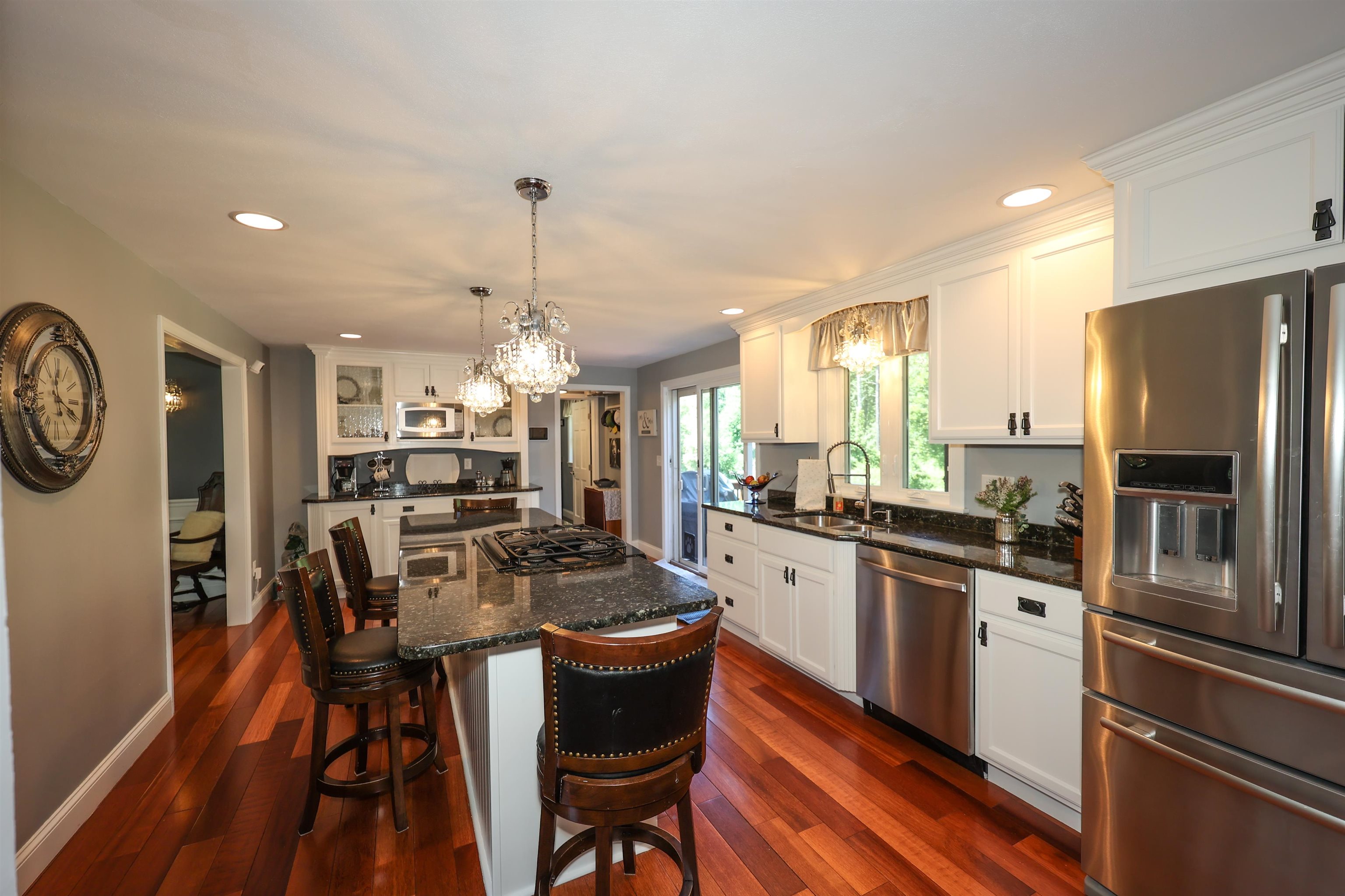 189 Shannon Road Salem, NH 03079 - Photo 13 of 40