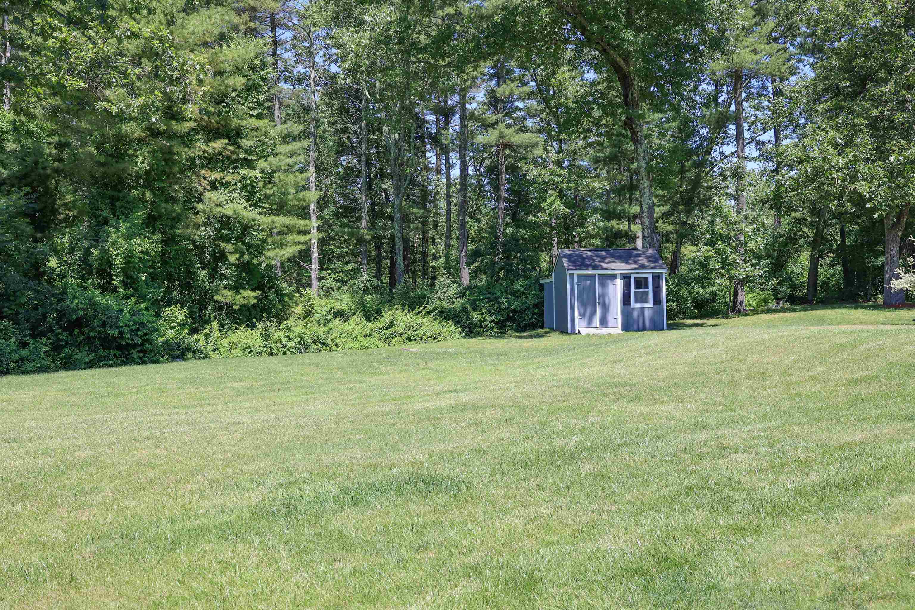 189 Shannon Road Salem, NH 03079 - Photo 40 of 40