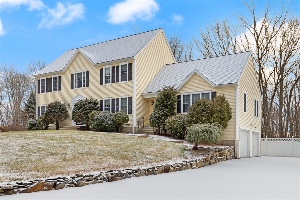 19 Amherst Road Shrewsbury, MA 01545 - Photo 2 of 36