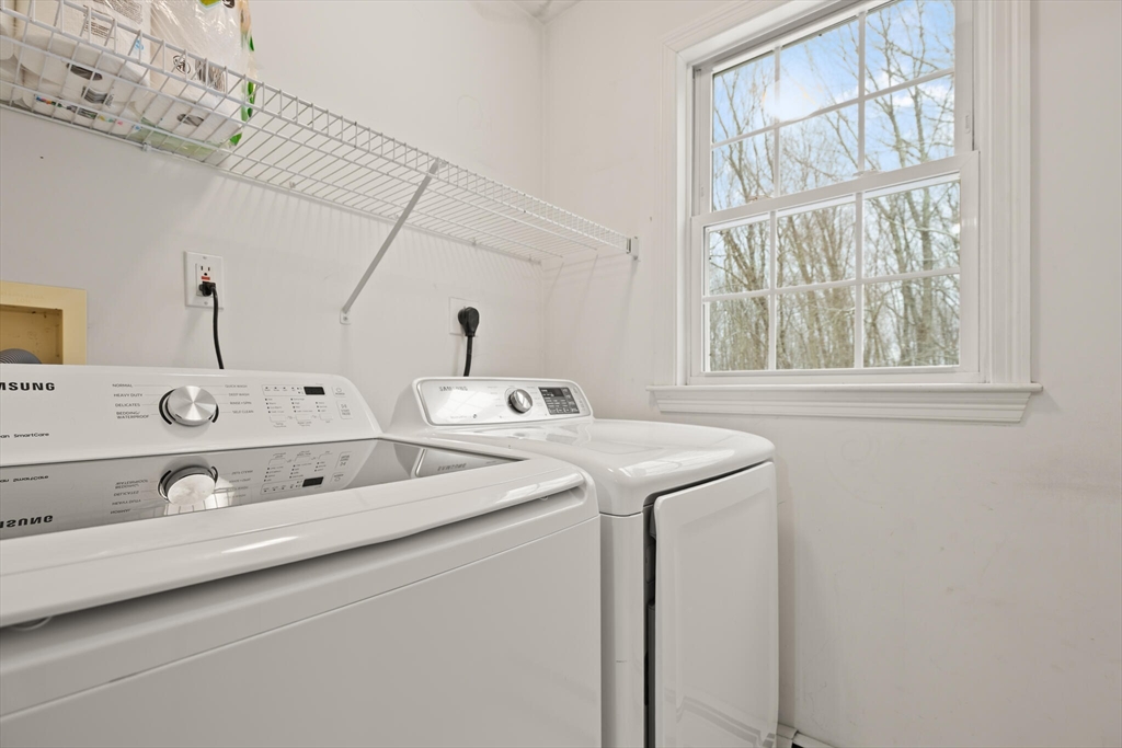 19 Amherst Road Shrewsbury, MA 01545 - Photo 32 of 36