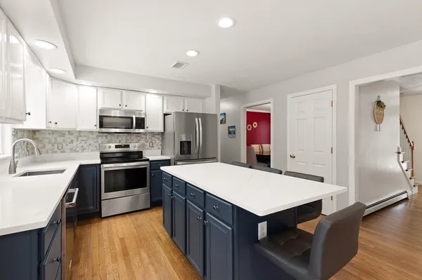 $1,075,000 | 19 Amherst Road, Shrewsbury, MA 01545