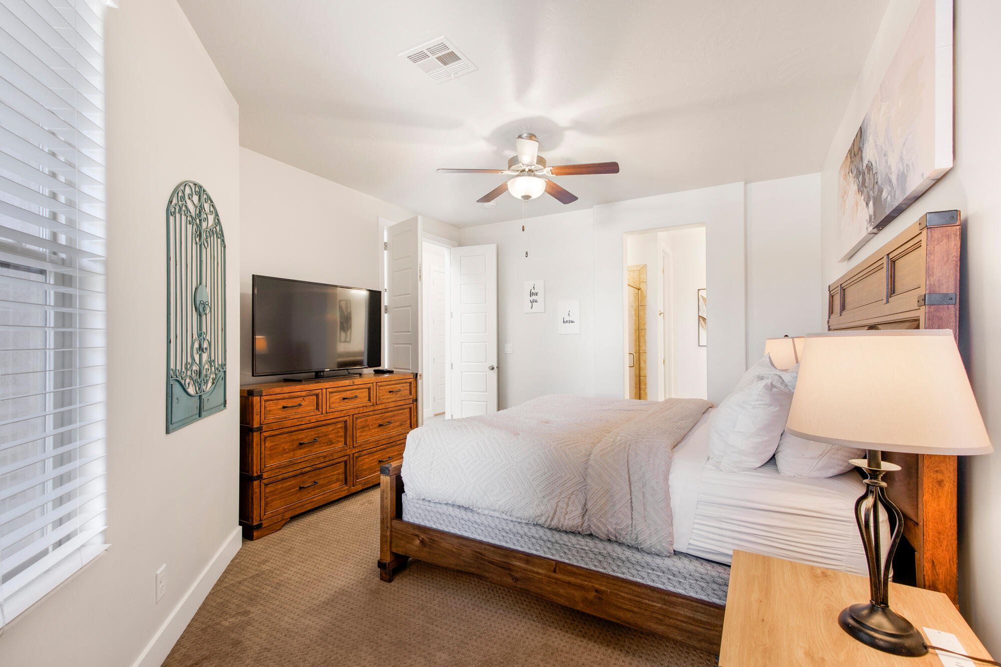 1676 Escapes Drive St. George, UT 84770 - Photo 8 of 38 Primary Bedroom