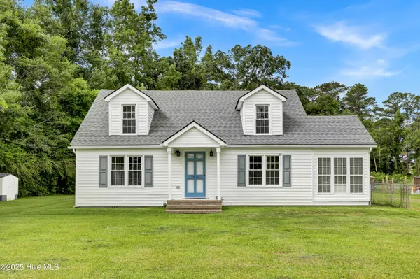 $345,000 | 2971 Penderlea Highway, Burgaw, NC 28425