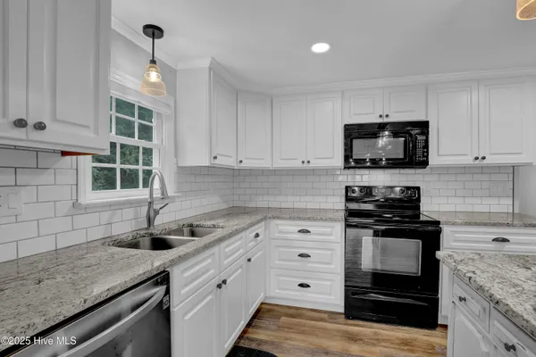 $345,000 | 2971 Penderlea Highway, Burgaw, NC 28425