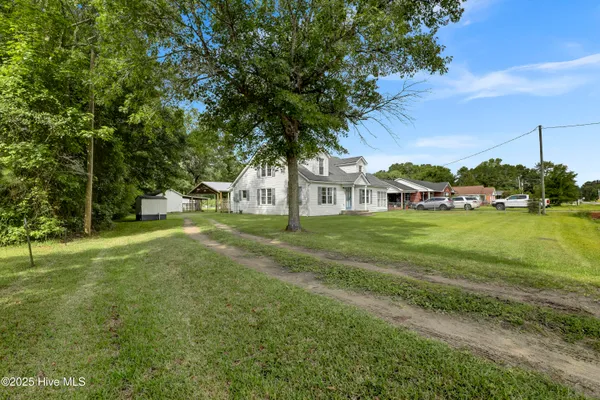 $345,000 | 2971 Penderlea Highway, Burgaw, NC 28425