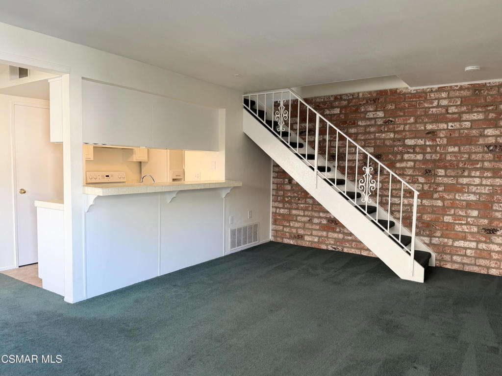 2030 Avenida Placida, Unit 3 Simi Valley, CA 93063 - Photo 3 of 33