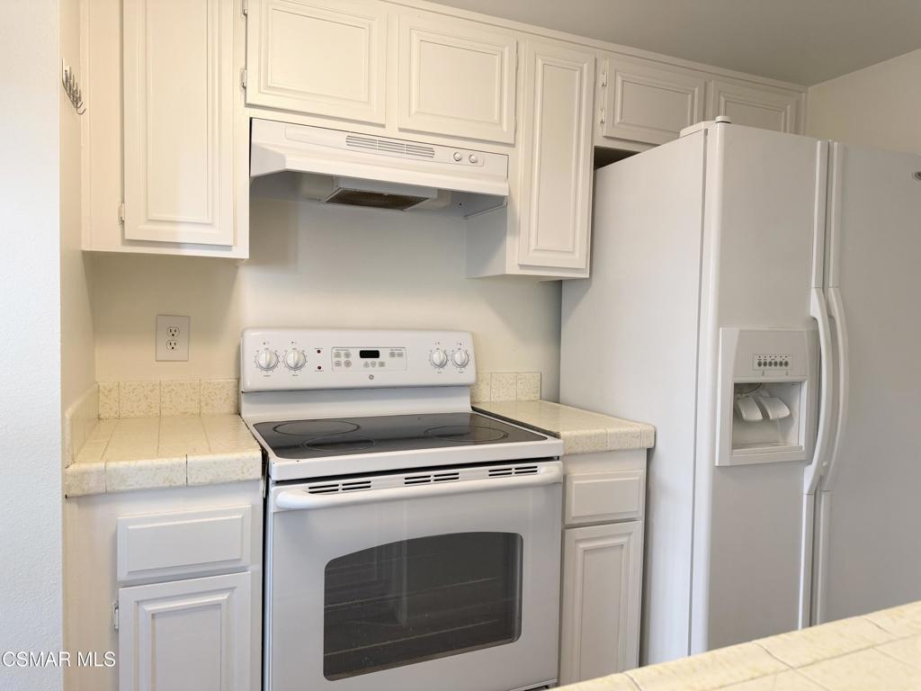 2030 Avenida Placida, Unit 3 Simi Valley, CA 93063 - Photo 10 of 33