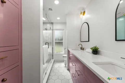 $890,000 | 503 Arrowhead Point Road, Belton, TX 76513