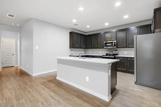 $1,925 | 236 El Dorado Road, Jarrell, TX 76537