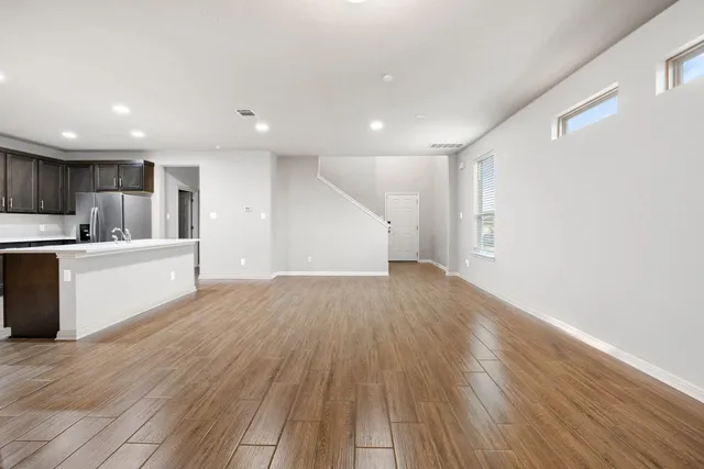 $1,925 | 236 El Dorado Road, Jarrell, TX 76537