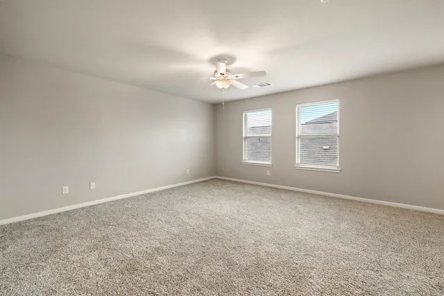 $1,925 | 236 El Dorado Road, Jarrell, TX 76537