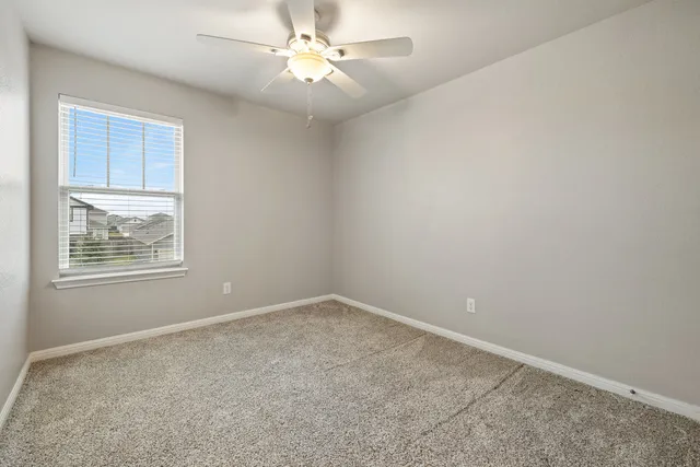 $1,925 | 236 El Dorado Road, Jarrell, TX 76537