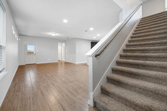 $1,925 | 236 El Dorado Road, Jarrell, TX 76537