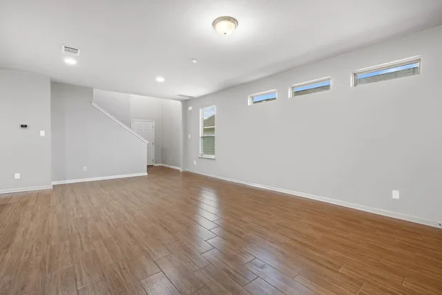 $1,925 | 236 El Dorado Road, Jarrell, TX 76537