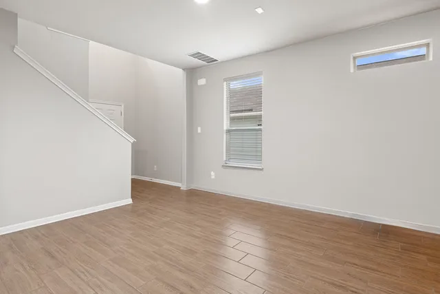 $1,925 | 236 El Dorado Road, Jarrell, TX 76537