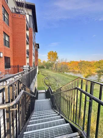 $479,000 | 101 St Olaf Avenue, Unit 402, Northfield, MN 55057